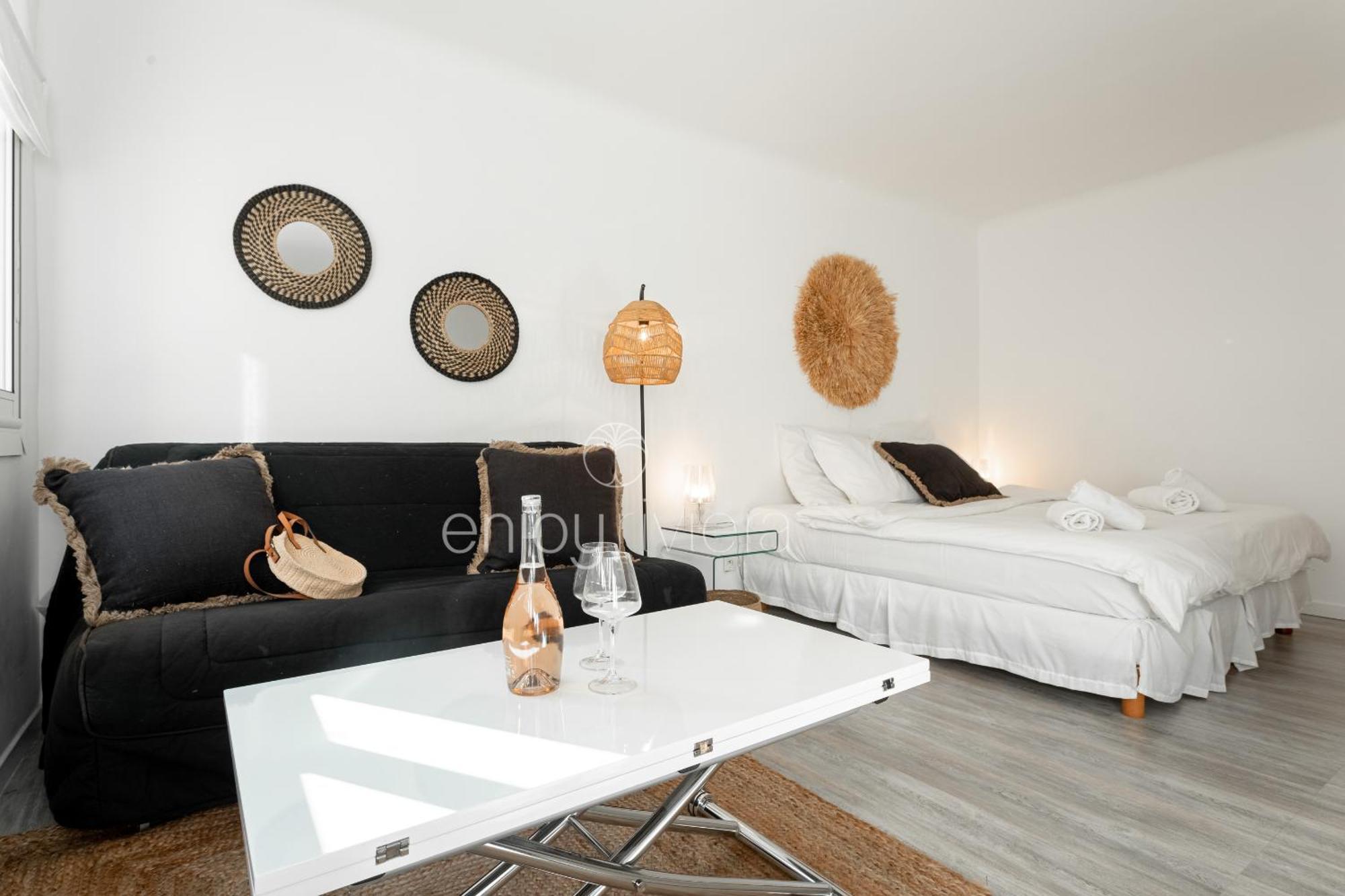 " Tulum " Citycenter - 100M Plage - Calme - Wifi - Clim Cannes Luaran gambar